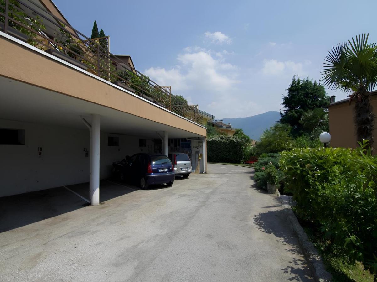 Waterfall & Pool Riva del Garda Exterior foto